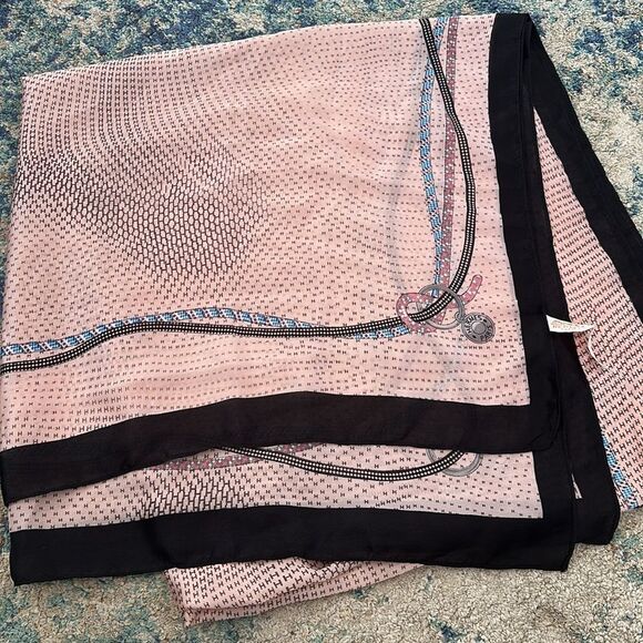 Vtg Hermes Cheval Mirage Design Shaw or Scarf Rose Poudre Noir Gris 100% silk - Picture 1 of 11